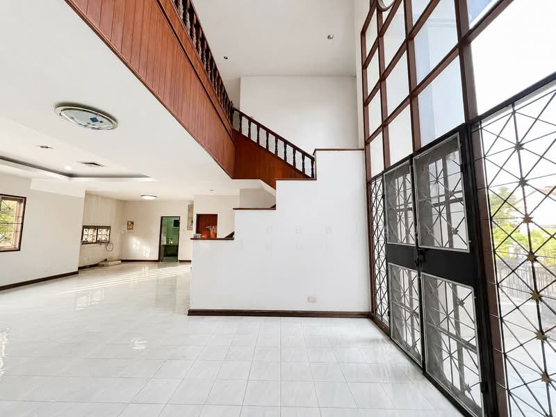 หมู่บ้านเมืองดี, Bangkok, Sala Thammasop, Thawi Watthana, Bangkok, 5 Bedrooms, 325 sqm, Single Detached House For Sale, by สรภพ ยอดไชย (สีฝุ่น), 500447571 - DDproperty.com