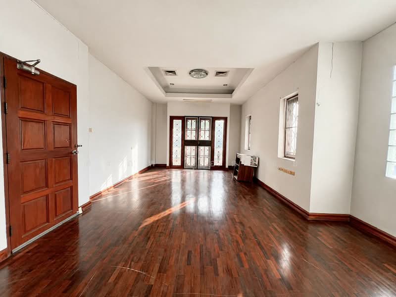 หมู่บ้านเมืองดี, Bangkok, Sala Thammasop, Thawi Watthana, Bangkok, 5 Bedrooms, 325 sqm, Single Detached House For Sale, by สรภพ ยอดไชย (สีฝุ่น), 500447571 - DDproperty.com