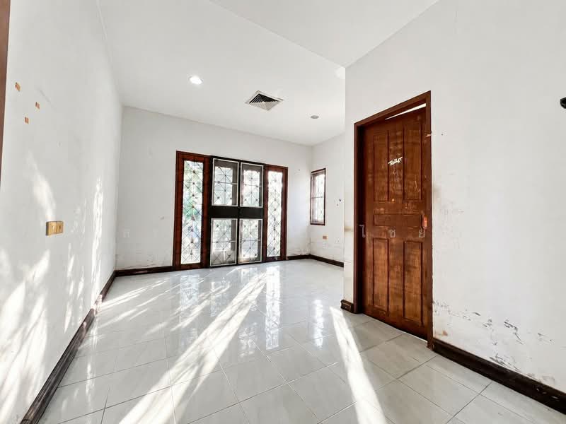 หมู่บ้านเมืองดี, Bangkok, Sala Thammasop, Thawi Watthana, Bangkok, 5 Bedrooms, 325 sqm, Single Detached House For Sale, by สรภพ ยอดไชย (สีฝุ่น), 500447571 - DDproperty.com