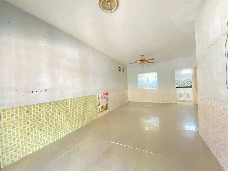 Baan Pruksa 44 Rangsit-Klong 2 : บ้านพฤกษา 44 รังสิต-คลอง 2, ปทุมธานี, ซอย หมู่บ้านบ้านพฤกษา 44, คลองสอง, คลองหลวง, ปทุมธานี, 90 ตร.ม., ทาวน์เฮ้าส์ ขาย, โดย คุณ กัญญ์ชญา คารมดี (จิ๋ว), 500447573 - DDproperty.com