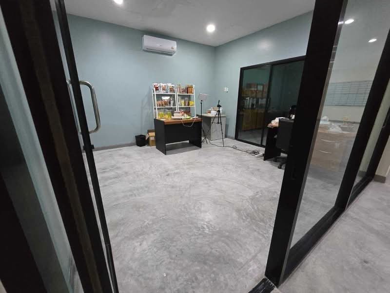 Office Space for Rent in Pattanakarn (SPSEVE2144), Bangkok, พัฒนาการ 72, Prawet, Bangkok, , 240 sqm, Office Space For Rent, by Khun EVE, 500447574 - DDproperty.com