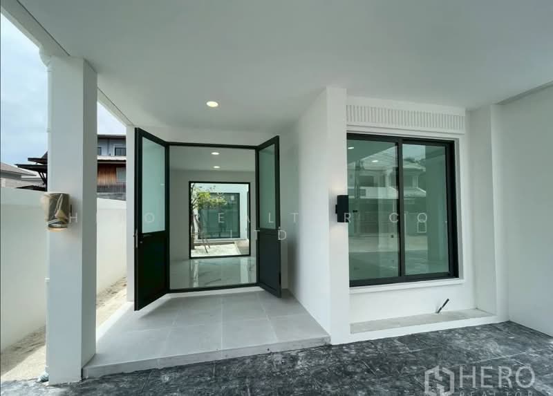 For Sale 4 Bedroom Detached House Ratchada 42 in Chatuchak Bangkok HRE01126, กรุงเทพ, จันทรเกษม, จตุจักร, กรุงเทพ, 250 ตร.ม., บ้านเดี่ยว ขาย, โดย Hero Realtor Co., Ltd., 500447576 - DDproperty.com