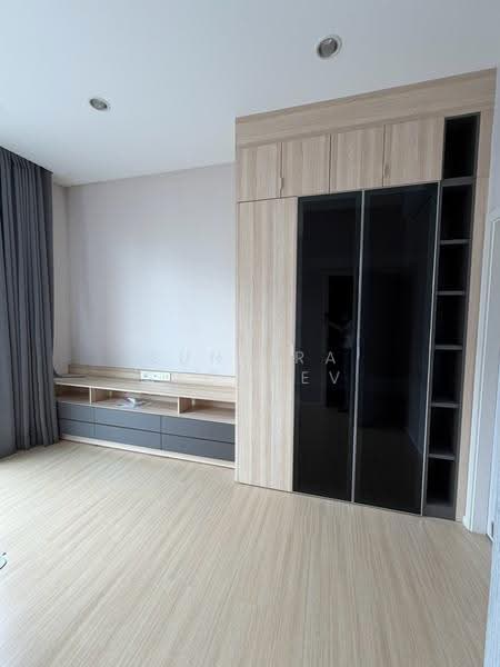 Nirvana Define Srinakarin-Rama 9, Bangkok, Srinakarin - Rom Klao Road, Saphan Sung, Bangkok, 3 Bedrooms, 285 sqm, Townhouse For Rent, by Sunitra Sachdev, 500447589 - DDproperty.com