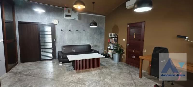 Private Swimming Pool 2 Bedrooms House for Rent in Ratchadaphisek, Bangkok near MRT Huai Khwang, กรุงเทพ, สามเสนนอก, ห้วยขวาง, กรุงเทพ, 150 ตร.ม., บ้านเดี่ยว ให้เช่า, โดย บริษัท แอคคอม เอเซีย จำกัด, 500447594 - DDproperty.com