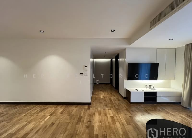 For Rent 2 Bedroom Apartment Thonglor in Watthana Bangkok HRE01128, กรุงเทพ, คลองตันเหนือ, วัฒนา, กรุงเทพ, 150 ตร.ม., ทาวน์เฮ้าส์ ให้เช่า, โดย Hero Realtor Co., Ltd., 500447625 - DDproperty.com