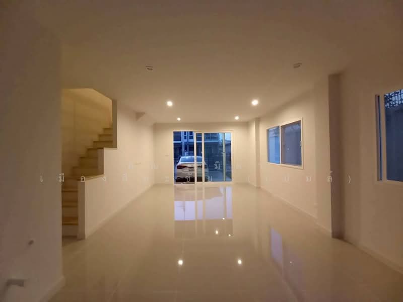 Supalai Ville Bangna-Wongwaen, Samut Prakan, Soi 01 Kanchanaphisek 39, Kanchanaphisek parallel Road, Rachathewa, Bang Plee, Samut Prakan, 3 Bedrooms, 130 sqm, Townhouse For Sale, by คุณ ปมิตา เมืองสีหะชัย (เปมล์), 500447636 - DDproperty.com