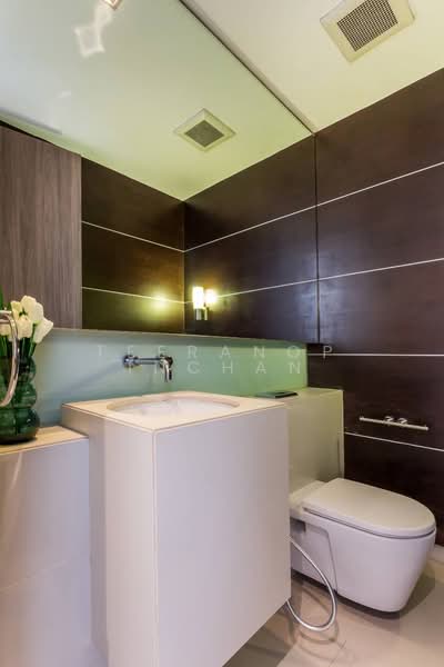 Domus 16, Bangkok, 19 Soi Sukhumvit 16, Khlong Toei, Bangkok, 3 Bedrooms, 167 sqm, Condo For Rent, by Teeranop Inchan, 500447648 - DDproperty.com
