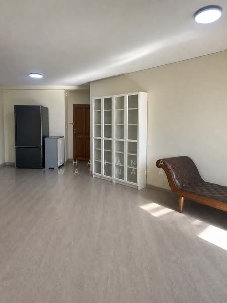 Bangkok Garden Apartment, Bangkok, 289 4 Naradhiwas Rajanakarindra 24 Alley, Chong Nonsi, Yan Nawa, Bangkok, 2 Bedrooms, 105 sqm, Apartment For Sale, by Chananya Watanapa, 500447659 - DDproperty.com