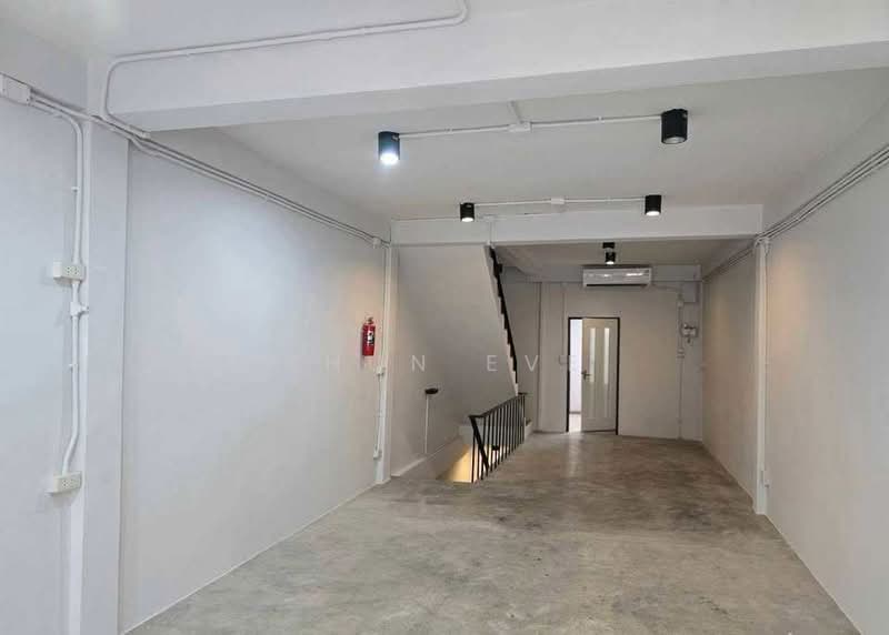 Commercial Building for Rent Near BTS Bang Chak (SPSEVE2147), Bangkok, สุขุมวิท 93, Bang Chak, Phra Khanong, Bangkok, , 200 sqm, Shophouse For Rent, by Khun EVE, 500447663 - DDproperty.com