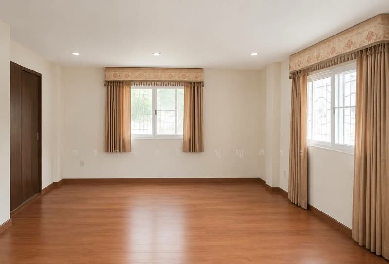 Bann Imumporn Pinklao-Thawee Watthana, Bangkok, Soi Moobann Imumporn, Sala Thammasop, Thawi Watthana, Bangkok, 4 Bedrooms, 160 sqm, Semi-Detached House (Twin House) For Sale, by กรกฤตย์ บุญสระ, 500447697 - DDproperty.com