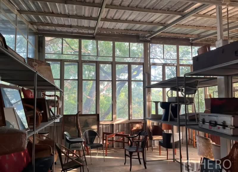 For Rent Warehouse 350 sqm near BTS Phra Khanong, Watthana Bangkok HRE01136, กรุงเทพ, คลองตันเหนือ, วัฒนา, กรุงเทพ, 350 ตร.ม., โกดัง-โรงงาน ให้เช่า, โดย Hero Realtor Co., Ltd., 500447715 - DDproperty.com