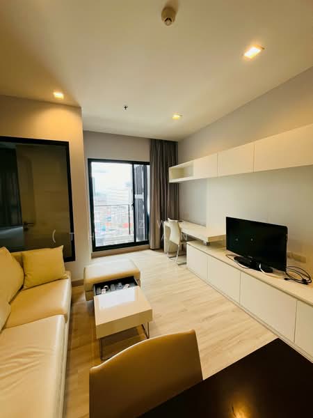 Urbano Absolute Sathon-Taksin : เออร์บาโน่ แอบโซลูท สาทร - ตากสิน, กรุงเทพ, 345 ซอยเจริญนคร 14/2, คลองต้นไทร, คลองสาน, กรุงเทพ, 38 ตร.ม., คอนโด ขาย, โดย Fazwaz (Thailand) Co., Ltd., 500447730 - DDproperty.com