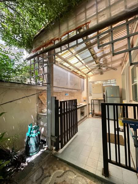 House with Land For Sale,Good Deal and good Location, Ladawan Prachachuen Bangkok, Bangkok, ประชาชื่น, Thung Song Hong, Lak Si, Bangkok, 4 Bedrooms, 420 sqm, Single Detached House For Sale, by ณปภัช ธวงค์ไพ, 500447747 - DDproperty.com