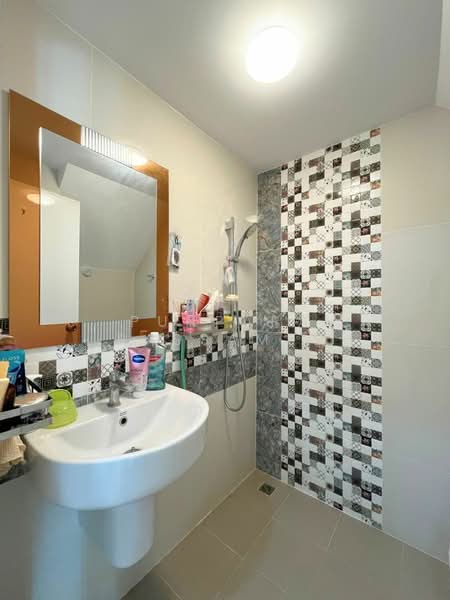 Golden Town Bangkhae, Bangkok, Soi Kanchanaphisek 5/1, Lak Song, Bang Khae, Bangkok, 3 Bedrooms, 117 sqm, Townhouse For Sale, by Punpapa Rassamee, 500447760 - DDproperty.com