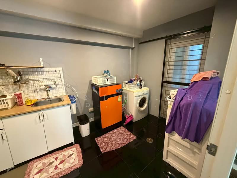 3 Bedroom Townhouse for sale at The Thamm Onnut-Motorway, Bangkok, Lat Krabang, Bangkok, 3 Bedrooms, 96 sqm, Townhouse For Sale, by Fazwaz (Thailand) Co., Ltd., 500447764 - DDproperty.com