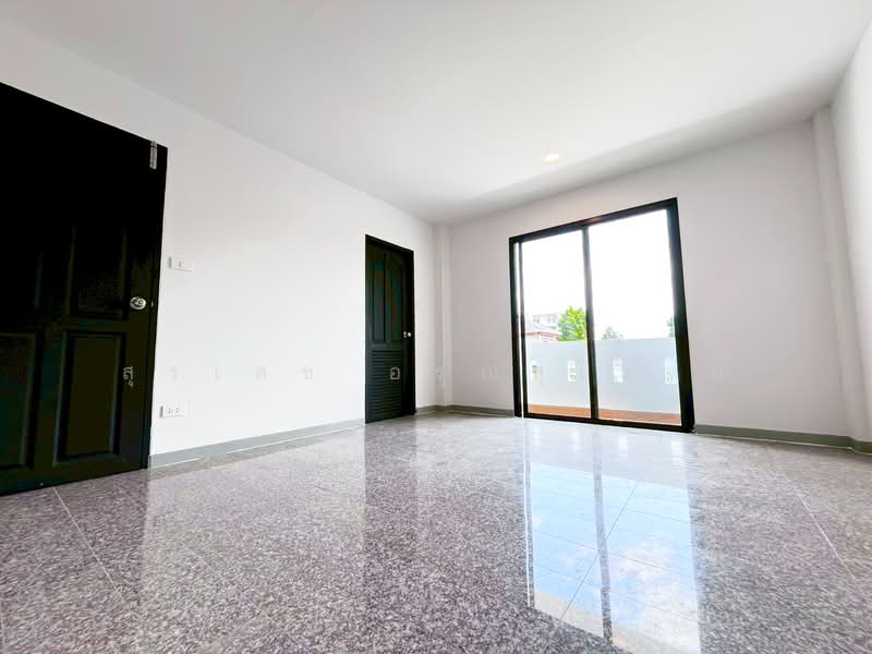 ชาร์มมิ่งโฮม : ปากเกร็ด, Nonthaburi, Pak Kret, Nonthaburi, 4 Bedrooms, 132 sqm, Townhouse For Sale, by Suradej Arunsurosn, 500447767 - DDproperty.com