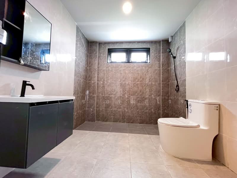 ชาร์มมิ่งโฮม : ปากเกร็ด, Nonthaburi, Pak Kret, Nonthaburi, 4 Bedrooms, 132 sqm, Townhouse For Sale, by Suradej Arunsurosn, 500447767 - DDproperty.com
