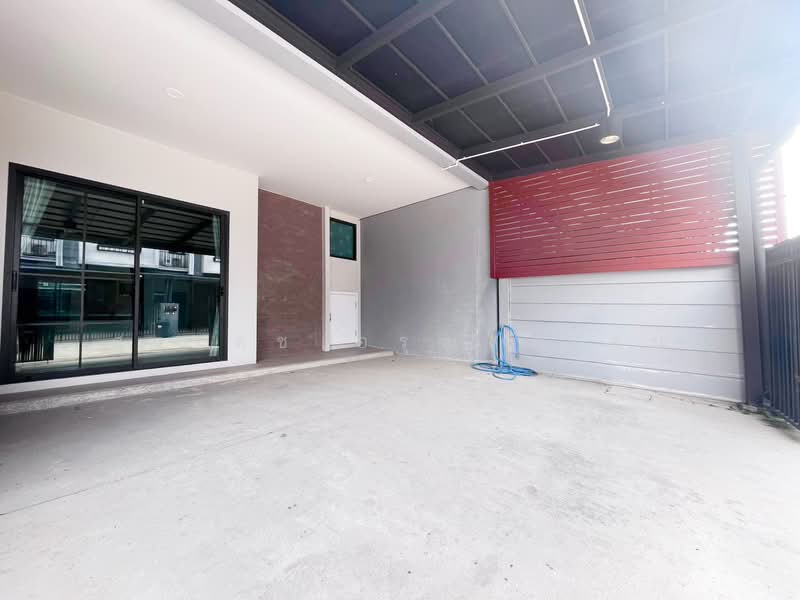 Britania Wongwaen Chatuchot : บริทาเนีย วงแหวน จตุโชติ, Pathum Thani, ถ. หทัยราษฎร์, Bung Kham Proi, Lam Luk Ka, Pathum Thani, 2 Bedrooms, 76 sqm, Townhouse For Sale, by Suradej Arunsurosn, 500447773 - DDproperty.com
