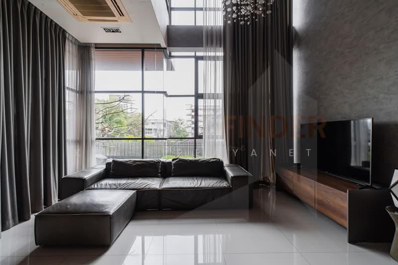 The Park Lane 22, Bangkok, 42 Soi Pridi Banomyong 45, Khlong Tan Nua, Watthana, Bangkok, 3 Bedrooms, 350 sqm, Townhouse For Rent, by Kay Tippayanet, 500447783 - DDproperty.com