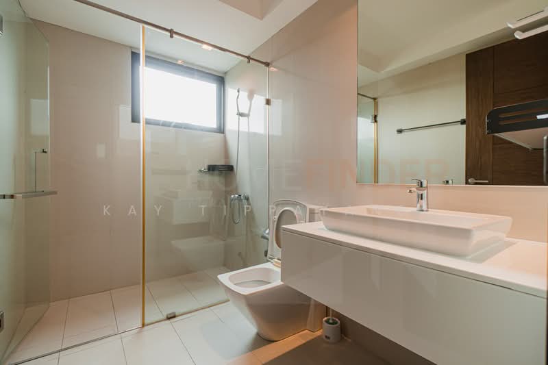 The Park Lane 22, Bangkok, 42 Soi Pridi Banomyong 45, Khlong Tan Nua, Watthana, Bangkok, 3 Bedrooms, 350 sqm, Townhouse For Rent, by Kay Tippayanet, 500447783 - DDproperty.com