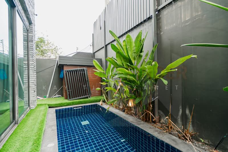 The Park Lane 22, Bangkok, 42 Soi Pridi Banomyong 45, Khlong Tan Nua, Watthana, Bangkok, 3 Bedrooms, 350 sqm, Townhouse For Rent, by Kay Tippayanet, 500447783 - DDproperty.com