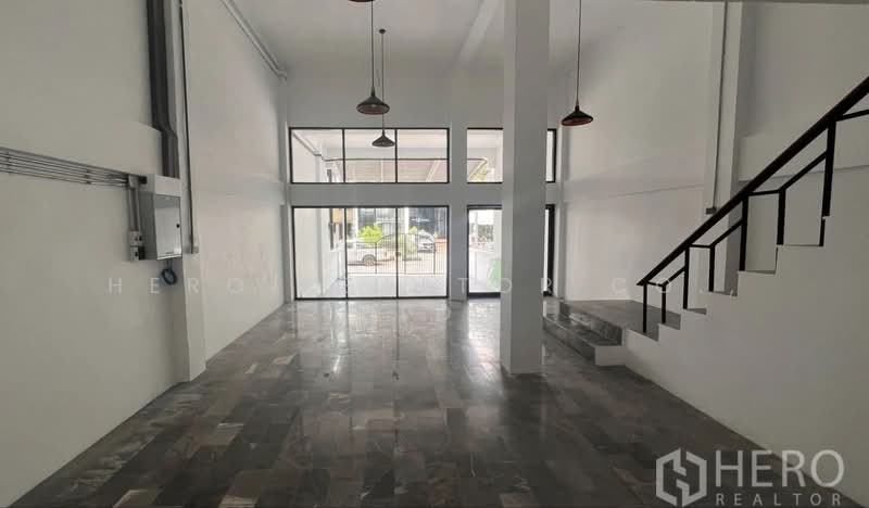 ให้เช่าโฮมออฟฟิศ 420 ตร.ม. ใกล้ BTS บางจาก พระโขนง กรุงเทพ HRE01146, กรุงเทพ, สุขุมวิท, บางจาก, พระโขนง, กรุงเทพ, 420 ตร.ม., สำนักงาน ให้เช่า, โดย Hero Realtor Co., Ltd., 500447788 - DDproperty.com