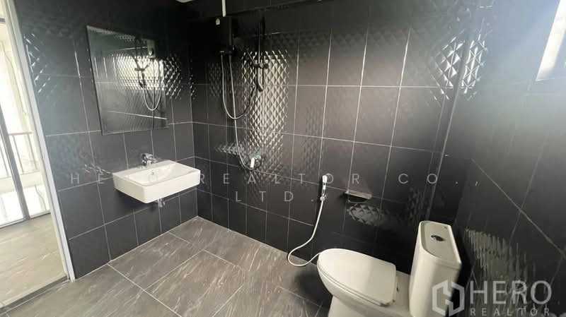 For Rent Home Office 420 sq.m. BTS Bang Chak, Phra Khanong, Bangkok HRE01146, Bangkok, สุขุมวิท, Bang Chak, Phra Khanong, Bangkok, , 420 sqm, Office Space For Rent, by Hero Realtor Co., Ltd., 500447788 - DDproperty.com