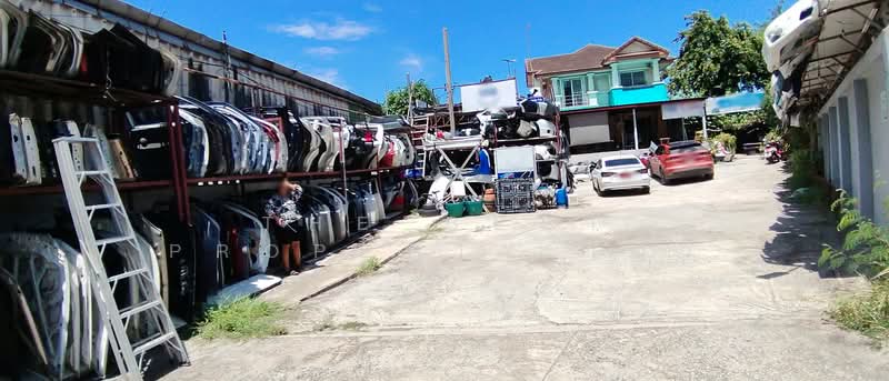 บ้านเดี่ยวพร้อมกิจการบางปะกง ฉะเชิงเทรา, ฉะเชิงเทรา, บางปะกง, ฉะเชิงเทรา, 300 ตร.ม., บ้านเดี่ยว ขาย, โดย The Best Property โบว์, 500447839 - DDproperty.com
