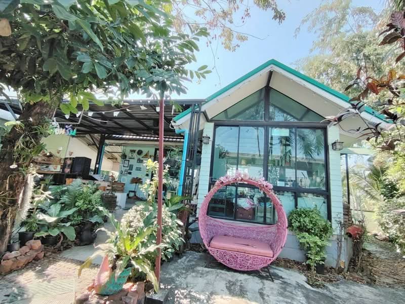 บ้านเดี่ยวพร้อมกิจการบางปะกง ฉะเชิงเทรา, Chachoengsao, Bang Pakong, Chachoengsao, 4 Bedrooms, 300 sqm, Single Detached House For Sale, by The Best Property โบว์, 500447839 - DDproperty.com