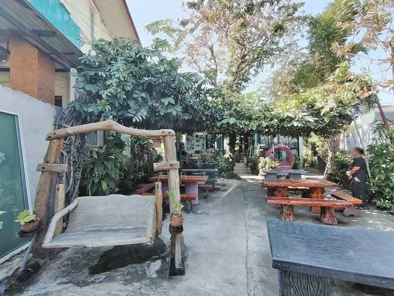 บ้านเดี่ยวพร้อมกิจการบางปะกง ฉะเชิงเทรา, Chachoengsao, Bang Pakong, Chachoengsao, 4 Bedrooms, 300 sqm, Single Detached House For Sale, by The Best Property โบว์, 500447839 - DDproperty.com