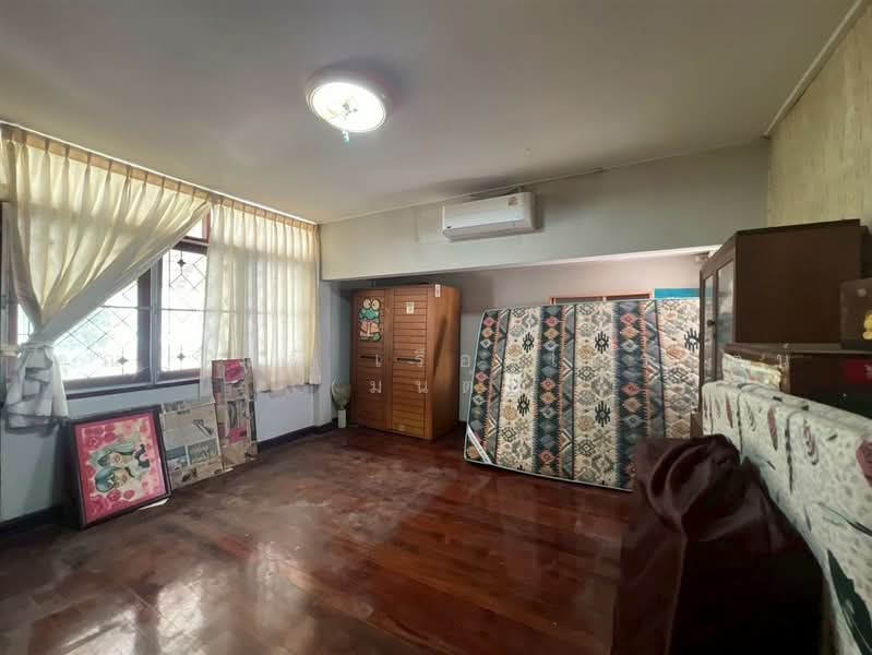 บ้านเดี่ยว 2 ชั้น 101 ตร.ว. บ้านเดี่ยว ใกล้ MRT ลาดพร้าว71 เซ็นทรัลอีสต์วิลล์ ซอยสังคมสงเคราะห์16, Bangkok, ถนนลาดพร้าว, Lat Phrao, Bangkok, 4 Bedrooms, 400 sqm, Single Detached House For Sale, by คุณ วิมล เรืองไตรรัตน์ (มนต์), 500447859 - DDproperty.com
