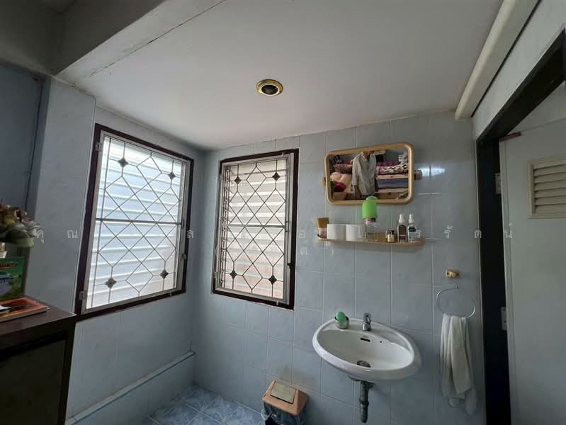 บ้านเดี่ยว 2 ชั้น 101 ตร.ว. บ้านเดี่ยว ใกล้ MRT ลาดพร้าว71 เซ็นทรัลอีสต์วิลล์ ซอยสังคมสงเคราะห์16, กรุงเทพ, ถนนลาดพร้าว, ลาดพร้าว, กรุงเทพ, 400 ตร.ม., บ้านเดี่ยว ขาย, โดย คุณ วิมล เรืองไตรรัตน์ (มนต์), 500447859 - DDproperty.com