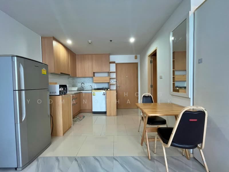 Villa Ratchatewi, Bangkok, 83 Phayathai Road, Thanon Phaya Thai, Ratchathewi, Bangkok, 1 Bedroom, 40 sqm, Condo For Rent, by NATTAPHONG Yodmanotham (K. Book), 500447880 - DDproperty.com