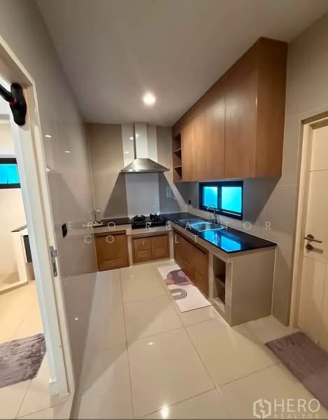 Setthasiri Krungthep Kreetha, Bangkok, Krungthep Kreetha Road, Hua Mak, Bang Kapi, Bangkok, 3 Bedrooms, 165 sqm, Single Detached House For Rent, by Hero Realtor Co., Ltd., 500447899 - DDproperty.com