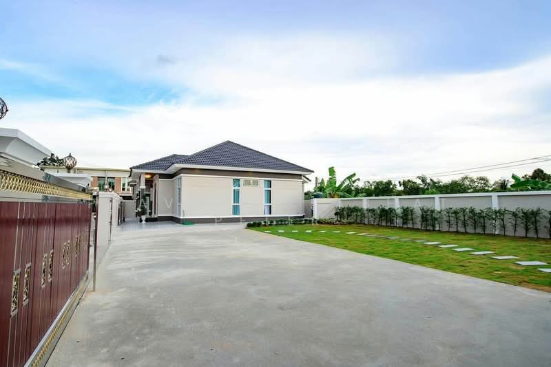 Baan Benjawan Nong Pla Lai, Chon Buri (Pattaya), Nong Pla Lai, Bang Lamung (Pattaya), Chon Buri (Pattaya), 3 Bedrooms, 125 sqm, Townhouse For Rent, by Praveen Peter, 500447922 - DDproperty.com