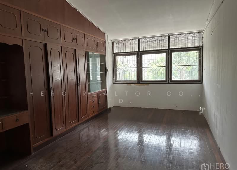 For Rent Home Office 800 sqm in Suan Luang Bangkok HRE01140, Bangkok, Suan Luang, Bangkok, , 800 sqm, Shophouse For Rent, by Hero Realtor Co., Ltd., 500447958 - DDproperty.com