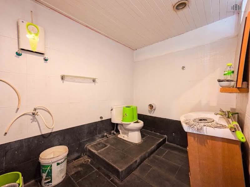One Property. 4.5-Storey Commercial Building, 2 Connected Units, 32.3 sq.wah, Roadfront Location, Bangkok, Bang Wa, Phasi Charoen, Bangkok, 1 Bedroom, 679 sqm, Townhouse For Sale, by คุณไทด์, 500447964 - DDproperty.com