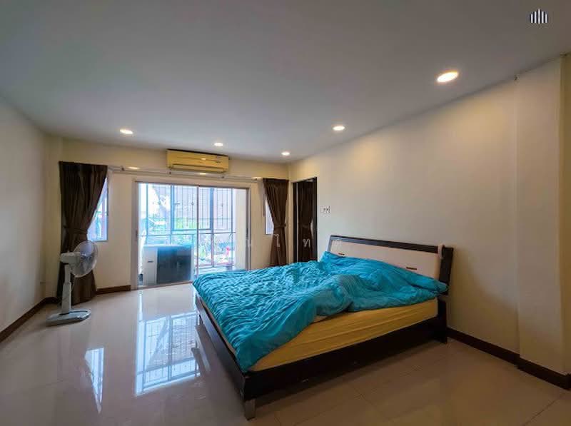 ขายตึกแถว 4.5 ชั้น2 คูหา 32.3 ตรว. ติดถนน ทำเลหายาก ทำธุรกิจเห็นหน้าร้านแน่นอน ราคาพิเศษ!!, กรุงเทพ, บางหว้า, ภาษีเจริญ, กรุงเทพ, 679 ตร.ม., ทาวน์เฮ้าส์ ขาย, โดย คุณไทด์, 500447964 - DDproperty.com