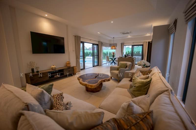Mali Lotus Executive, Prachuap Khiri Khan, Thap Tai, Hua Hin, Prachuap Khiri Khan, 3 Bedrooms, 250 sqm, Villa For Sale, by Kanrutai Dawruang, 500447975 - DDproperty.com