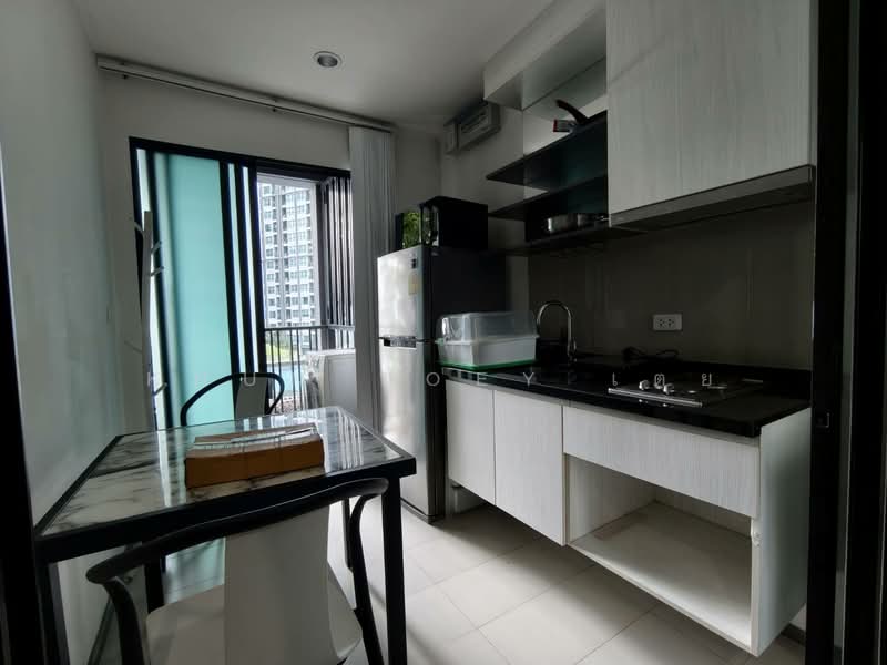 The Base Park East Sukhumvit 77, Bangkok, 99 Soi Pridi Banomyong 2, Phra Kanong Nua, Watthana, Bangkok, 1 Bedroom, 30 sqm, Condo For Rent, by Khun Toey เตย, 500448036 - DDproperty.com