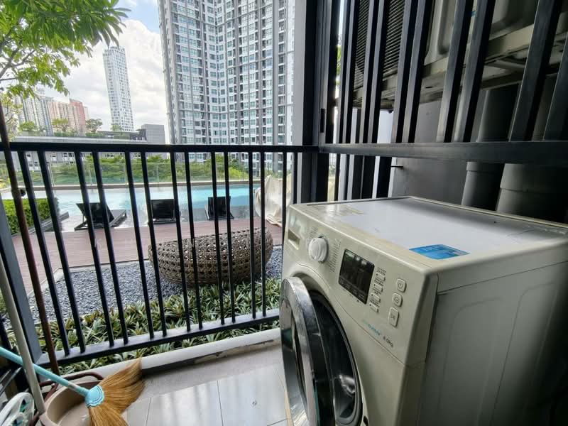 The Base Park East Sukhumvit 77, Bangkok, 99 Soi Pridi Banomyong 2, Phra Kanong Nua, Watthana, Bangkok, 1 Bedroom, 30 sqm, Condo For Rent, by Khun Toey เตย, 500448036 - DDproperty.com