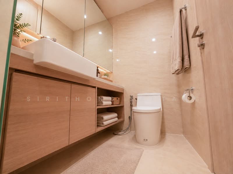 Noble Form Thonglor, Bangkok, Sukhumvit 55, Khlong Tan Nua, Watthana, Bangkok, 2 Bedrooms, 64 sqm, Condo For Rent, by Sirithong Saetang, 500448041 - DDproperty.com
