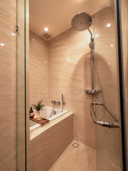 Noble Form Thonglor, Bangkok, Sukhumvit 55, Khlong Tan Nua, Watthana, Bangkok, 2 Bedrooms, 64 sqm, Condo For Rent, by Sirithong Saetang, 500448041 - DDproperty.com