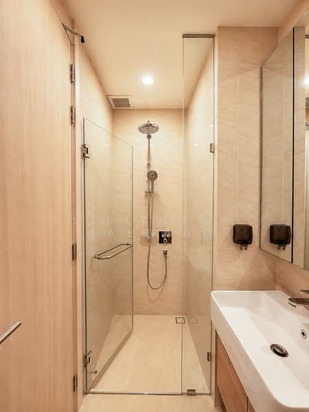 Noble Form Thonglor, Bangkok, Sukhumvit 55, Khlong Tan Nua, Watthana, Bangkok, 2 Bedrooms, 64 sqm, Condo For Rent, by Sirithong Saetang, 500448041 - DDproperty.com