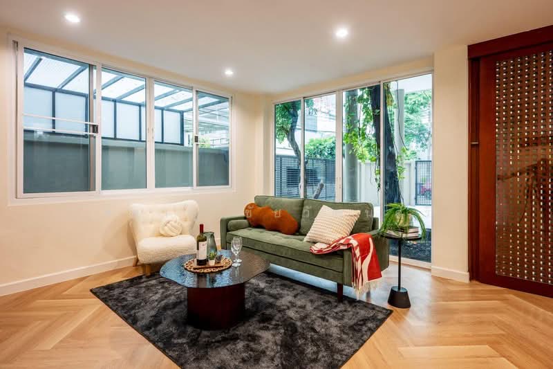 The Amber at Chatuchak, Bangkok, 178 Vibhavadi Rangsit 5 Alley, Lane 6, Jom Phon, Chatuchak, Bangkok, 5 Bedrooms, 375 sqm, Single Detached House For Rent, by Jirayu Chaiyawattanasiri, 500448060 - DDproperty.com