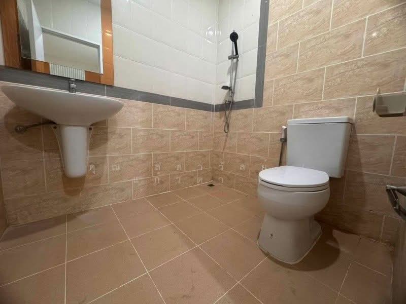 Golden Town Chaiyaphruek – Wongwean, Nonthaburi, Bang Kluai - Sai Noi Road, Sai Noi, Nonthaburi, 4 Bedrooms, 120 sqm, Townhouse For Sale, by คุณ ลดาวัลย์ ( แก้วตา ), 500448077 - DDproperty.com