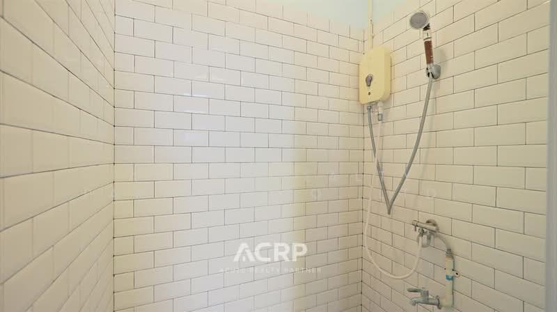 Townhouse for sale in Soi Phetkasem 25. Prime Location Near BTS & MRT. Rent 22,000 THB/mo, Bangkok, Pak Khlong Phasi Charoen, Phasi Charoen, Bangkok, , 190 sqm, Shophouse For Rent, by Acute Realty Partner Co.,Ltd., 500448081 - DDproperty.com
