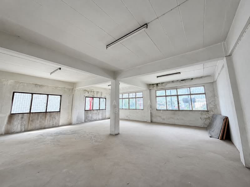 อาคารพาณิชย์ 3.5 ชั้น เอกชัย 72, Bangkok, ถนนเอกชัย, Bang Bon, Bangkok, , 640 sqm, Shophouse For Sale, by Laphasrada Suebthai, 500448093 - DDproperty.com