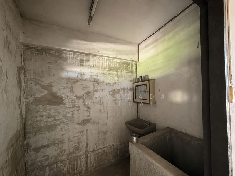 อาคารพาณิชย์ 3.5 ชั้น เอกชัย 72, Bangkok, ถนนเอกชัย, Bang Bon, Bangkok, , 640 sqm, Shophouse For Sale, by Laphasrada Suebthai, 500448093 - DDproperty.com