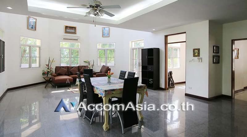 Classic House with Private Pool and Garden in Peaceful Sukhumvit Area (AA20243), Bangkok, Khlong Tan Nua, Watthana, Bangkok, 4 Bedrooms, 650 sqm, Single Detached House For Rent, by Accom Asia, 500448116 - DDproperty.com